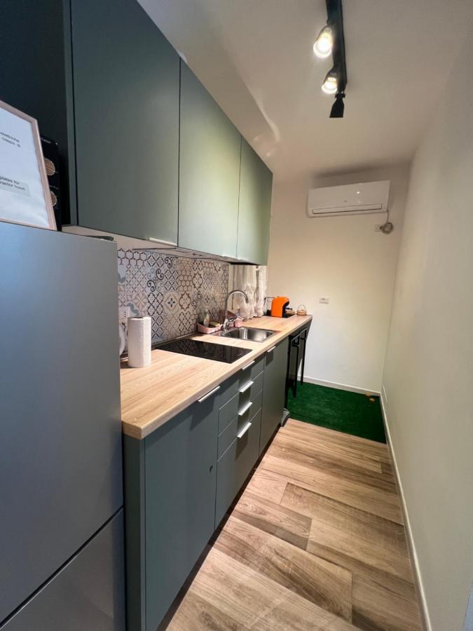 Fiori 3 Apartment Milan Bagian luar foto